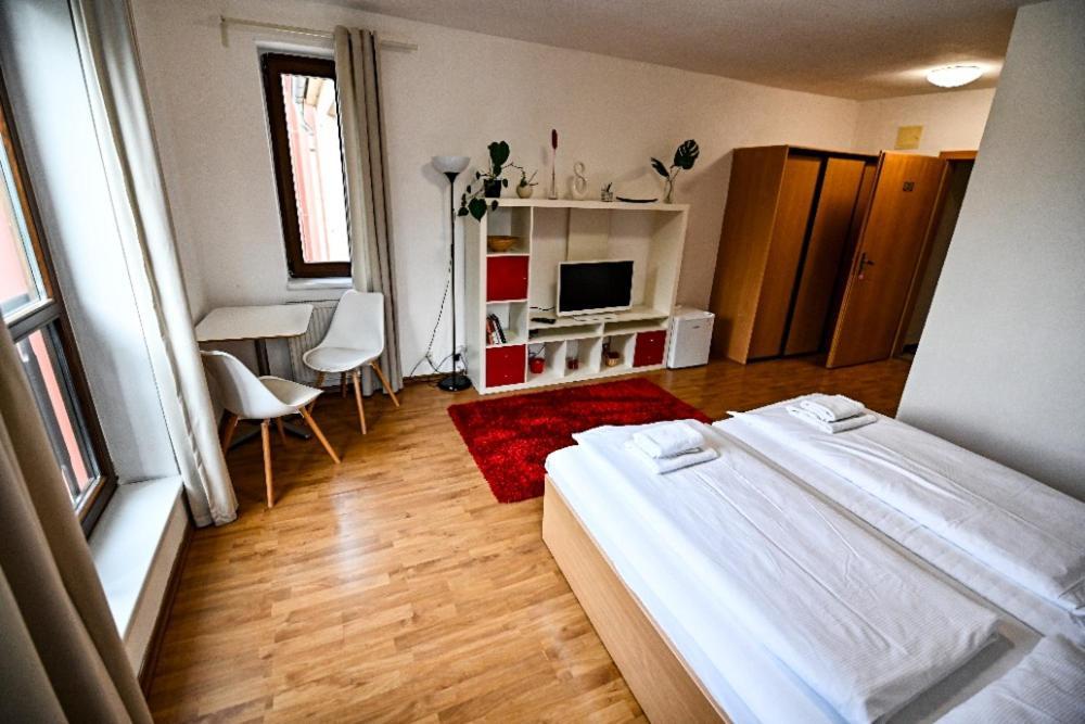 ديشين Aparthotel Faust المظهر الخارجي الصورة