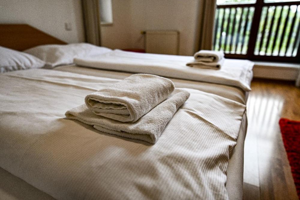 ديشين Aparthotel Faust المظهر الخارجي الصورة